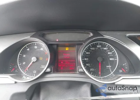 2010 Audi A5 2.0T Premium из США, поврежденный, VIN WAULFAFR1AA001920